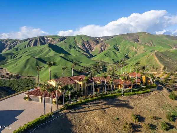 2065 E La Loma Avenue, Somis, CA 93066