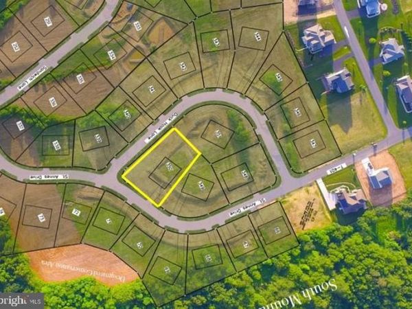 7060 DUCK HOOK LANE, FAYETTEVILLE, PA 17222