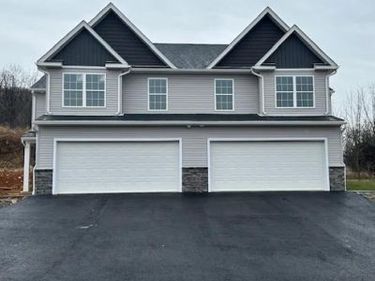 36 ROSALIES WAY, TEMPLE, PA 19560