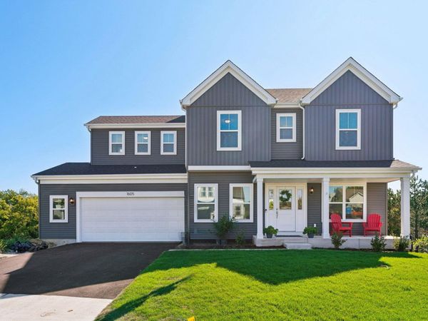 1605 Vista Ct, Lake Geneva, WI 53147