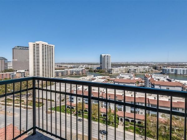 330 Las Colinas Boulevard E, Unit 1424, Irving, TX 75039