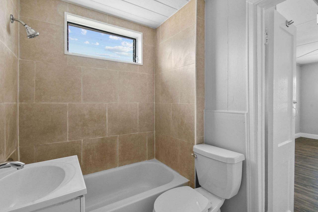 652 Bayberry Drive, Lake Park, FL 33403 Photo