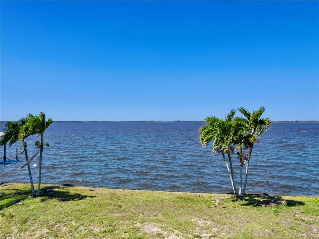 1204 Alhambra Dr, Fort Myers, FL 33901 Photo