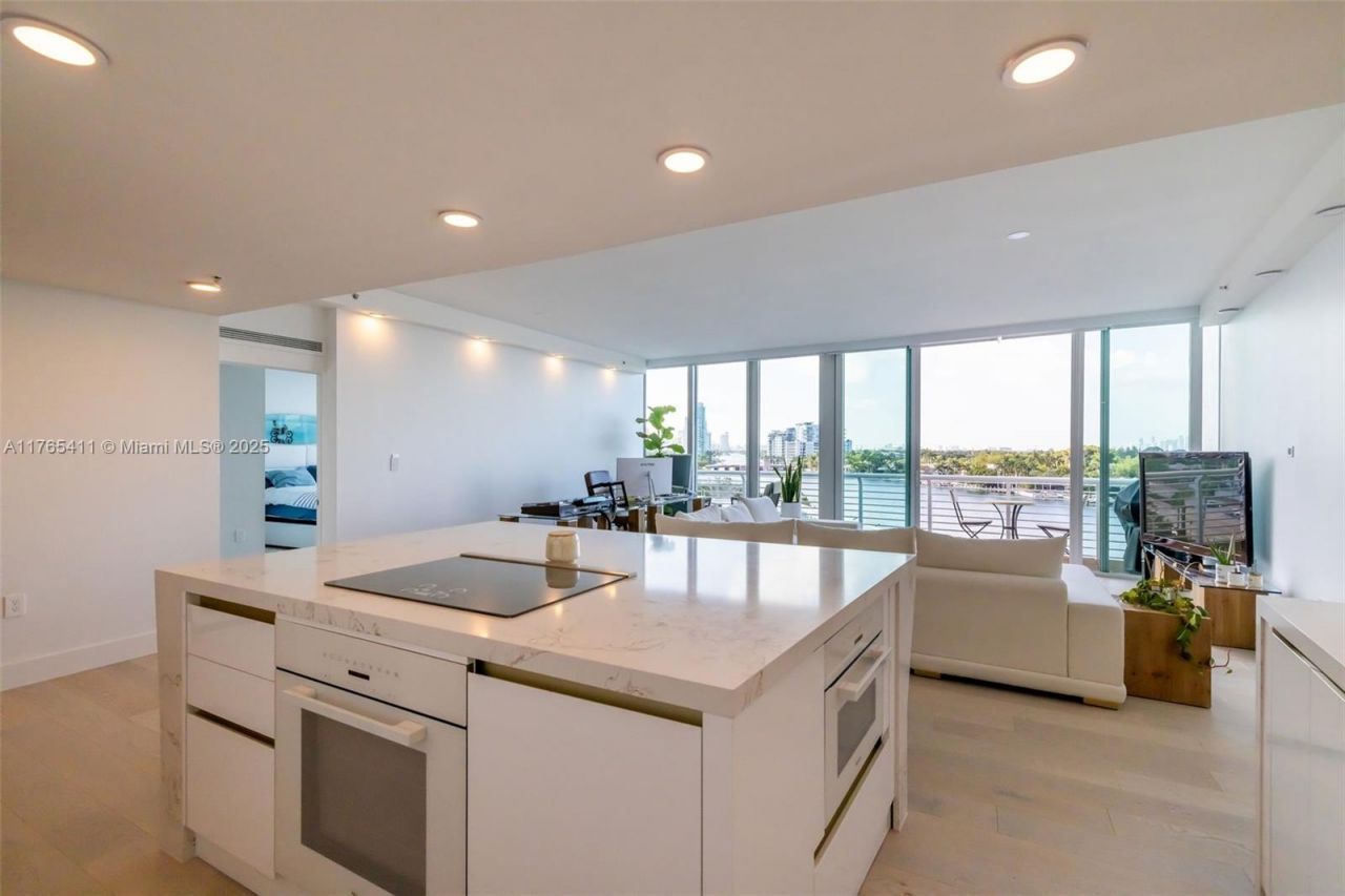 6580 Indian Creek Dr, Unit 603, Miami Beach, FL 33141 Photo