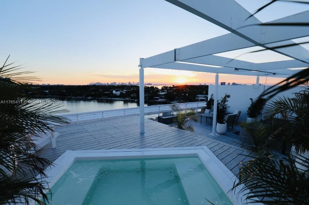 6580 Indian Creek Dr, Unit 603, Miami Beach, FL 33141 Photo