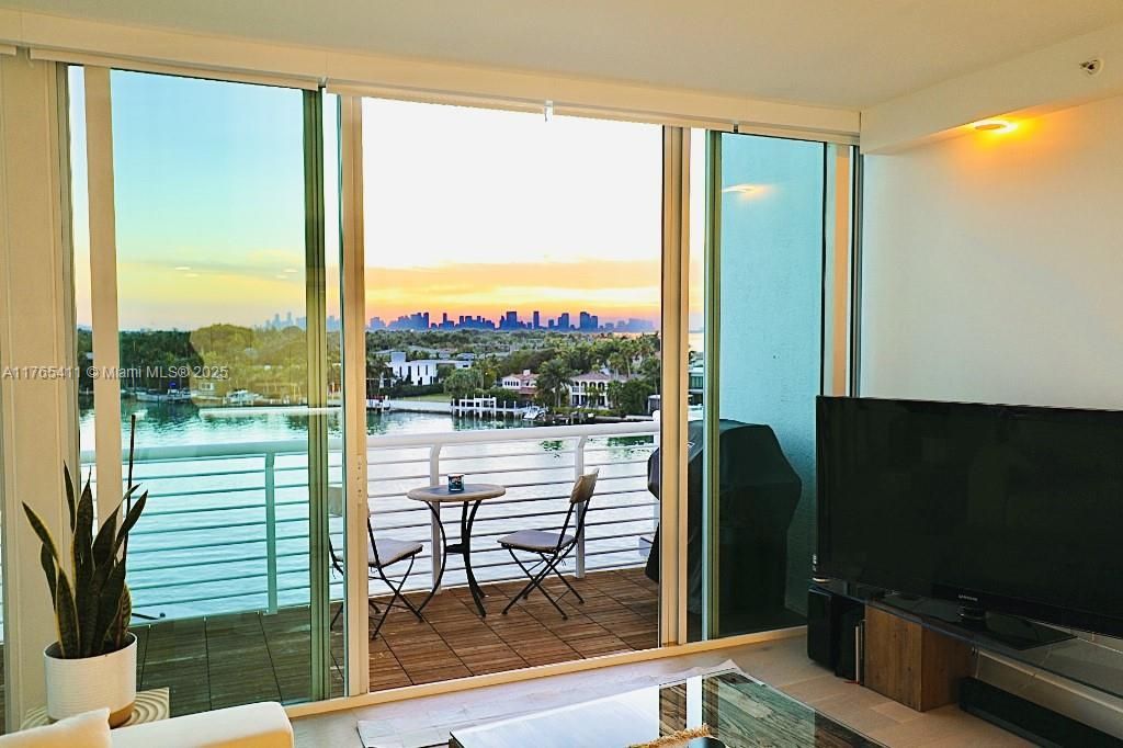 6580 Indian Creek Dr, Unit 603, Miami Beach, FL 33141 Photo