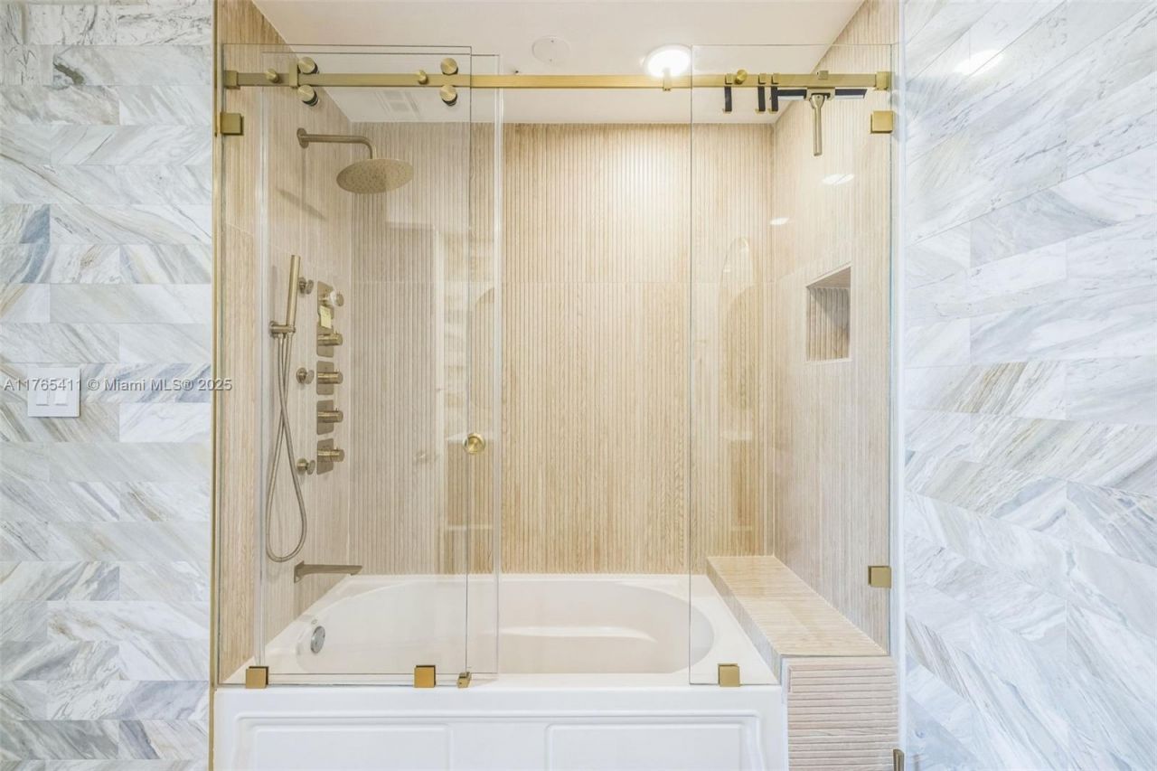 6580 Indian Creek Dr, Unit 603, Miami Beach, FL 33141 Photo