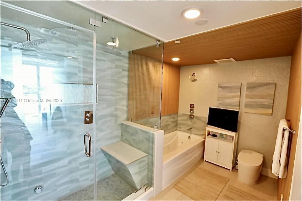 6580 Indian Creek Dr, Unit 603, Miami Beach, FL 33141 Photo