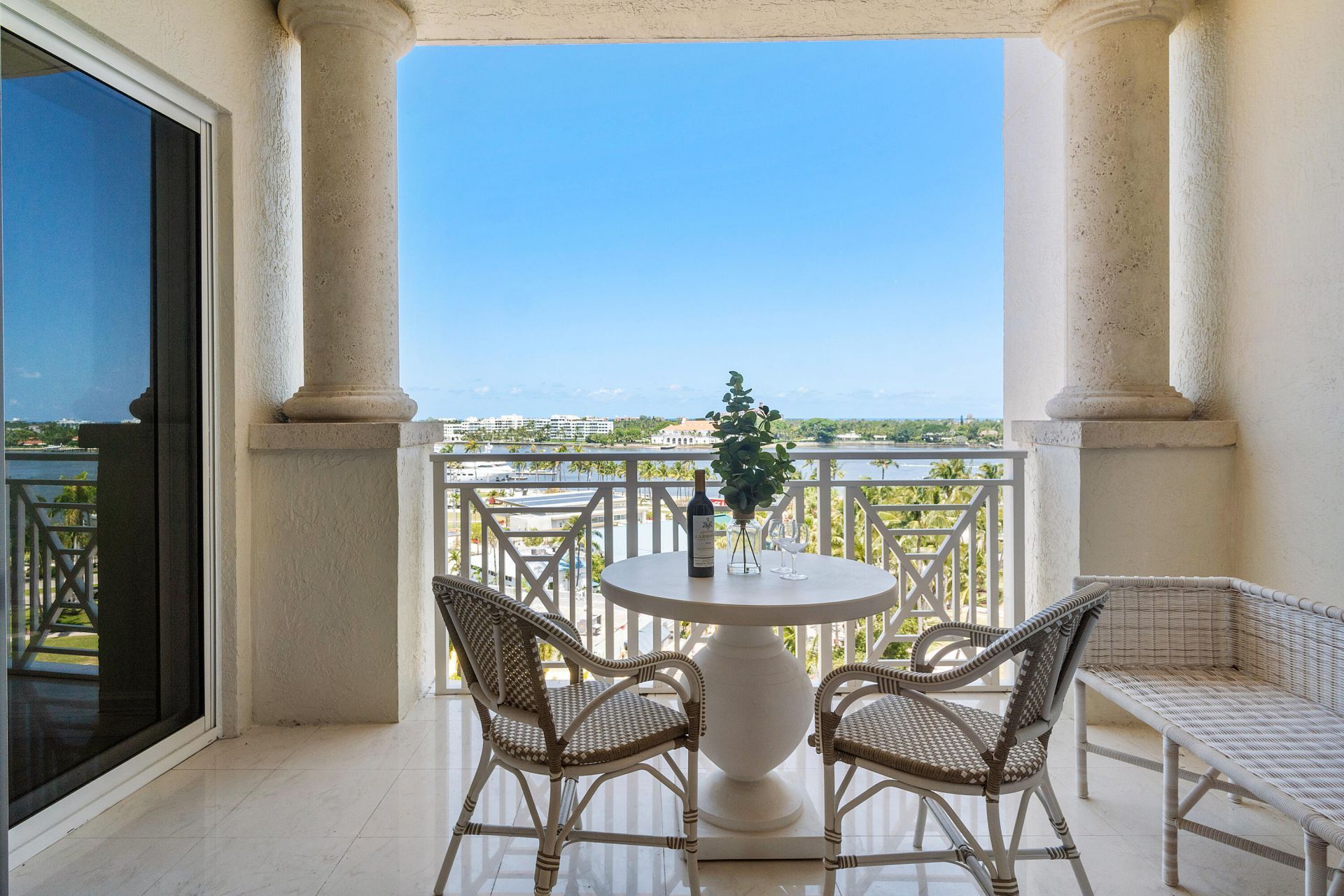 201 S Narcissus Avenue, Unit 605, West Palm Beach, FL 33401 Photo