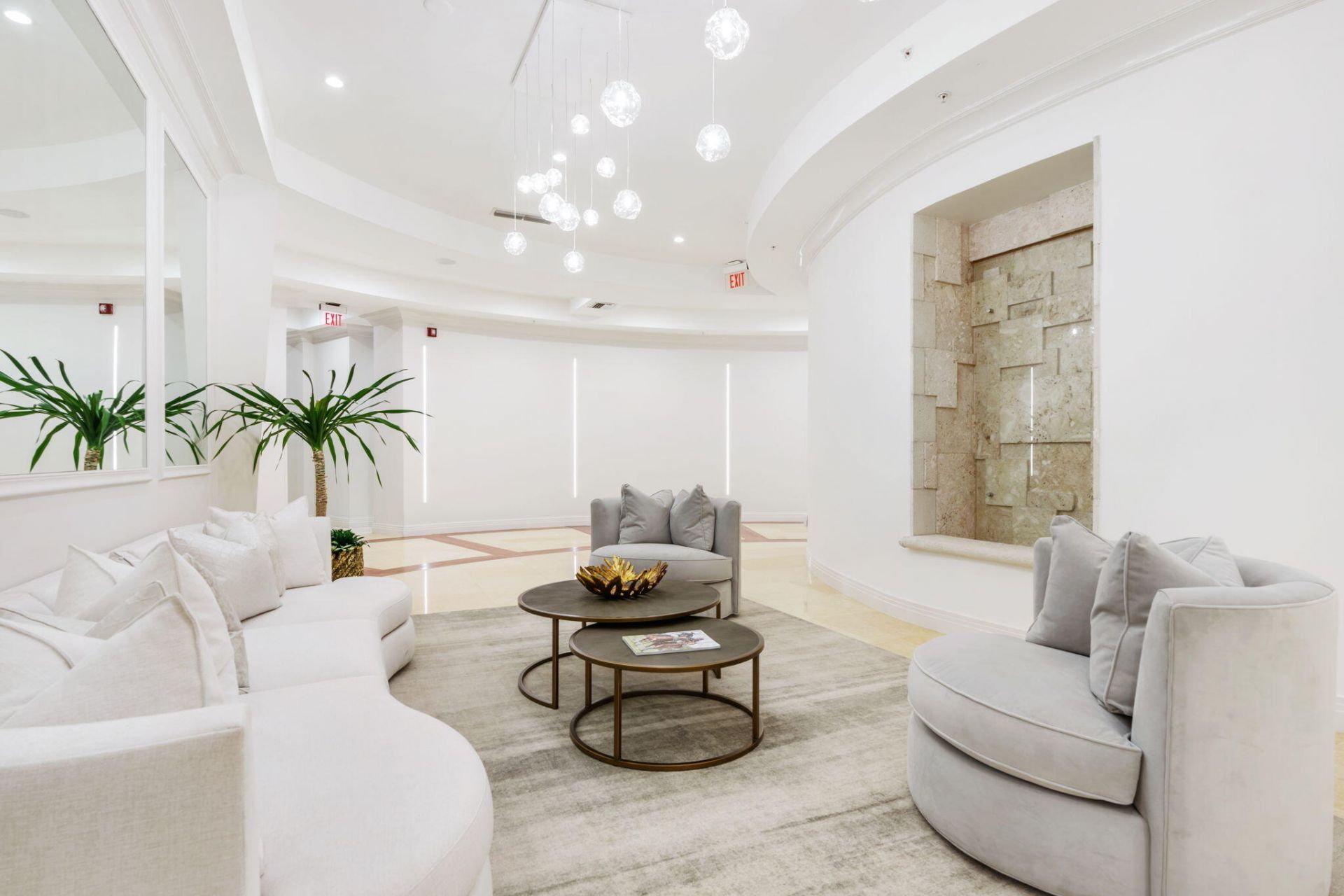 201 S Narcissus Avenue, Unit 605, West Palm Beach, FL 33401 Photo