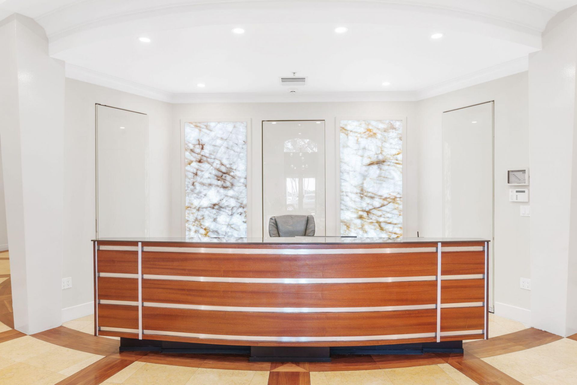 201 S Narcissus Avenue, Unit 605, West Palm Beach, FL 33401 Photo