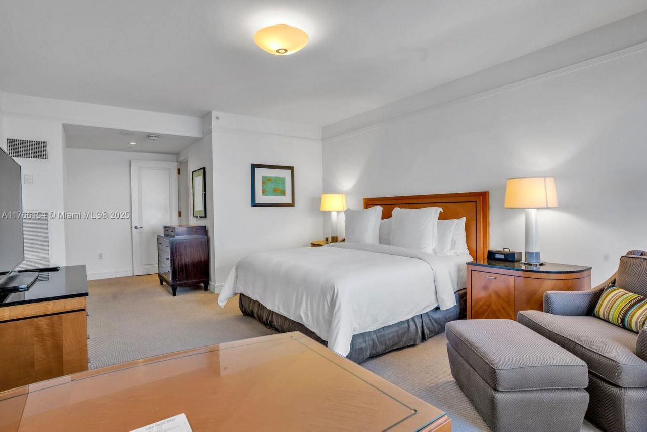 1435 Brickell Ave, Unit 3607, Miami, FL 33131 Photo