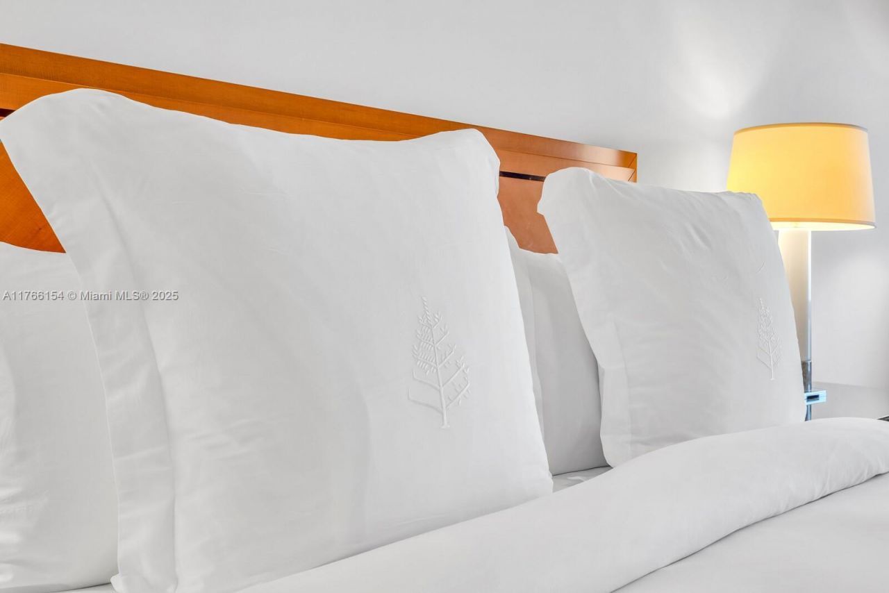 1435 Brickell Ave, Unit 3607, Miami, FL 33131 Photo