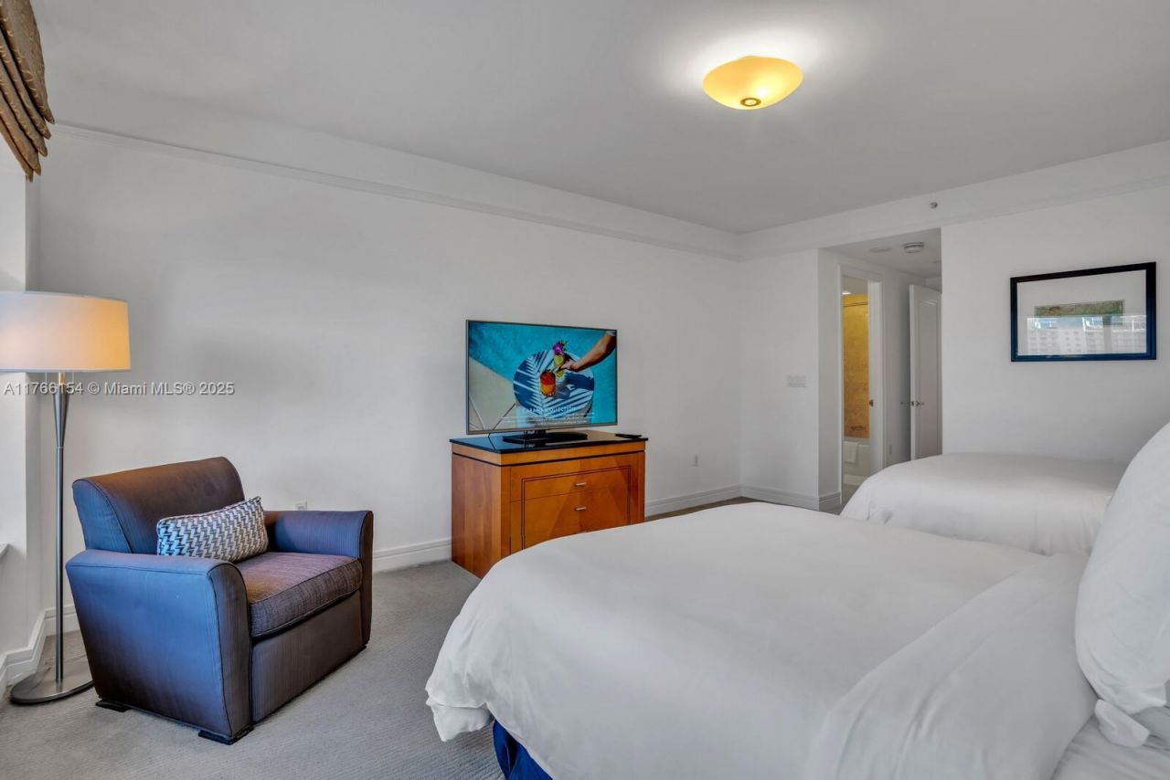 1435 Brickell Ave, Unit 3607, Miami, FL 33131 Photo