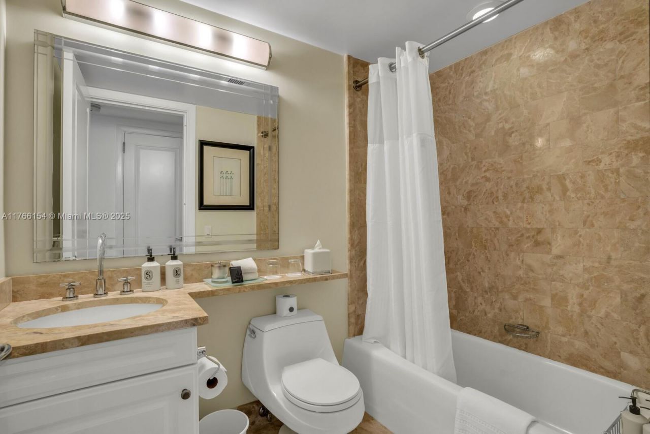 1435 Brickell Ave, Unit 3607, Miami, FL 33131 Photo