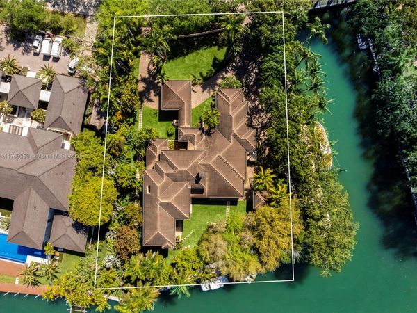 665 Leucadendra Dr, Coral Gables, FL 33156