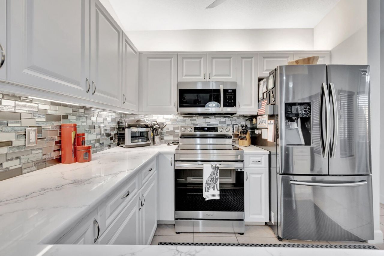 209 River Walk, Hutchinson Island, FL 34949 Photo