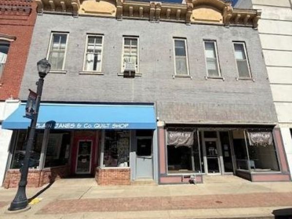 504 Delaware Street, Leavenworth, KS 66048
