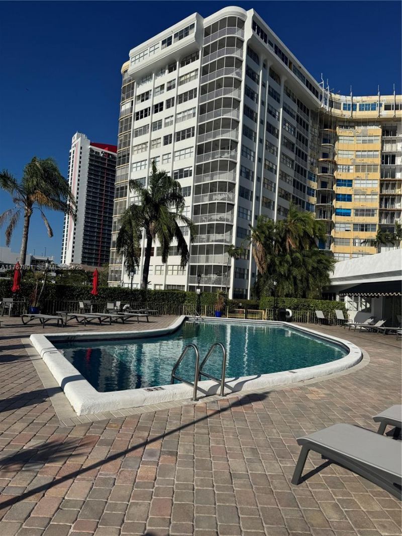 100 Golden Isles Dr, Unit 1014, Hallandale Beach, FL 33009 Photo
