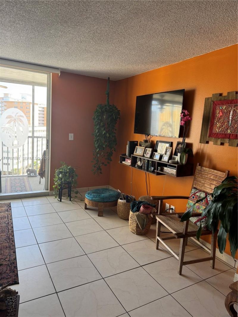 100 Golden Isles Dr, Unit 1014, Hallandale Beach, FL 33009 Photo