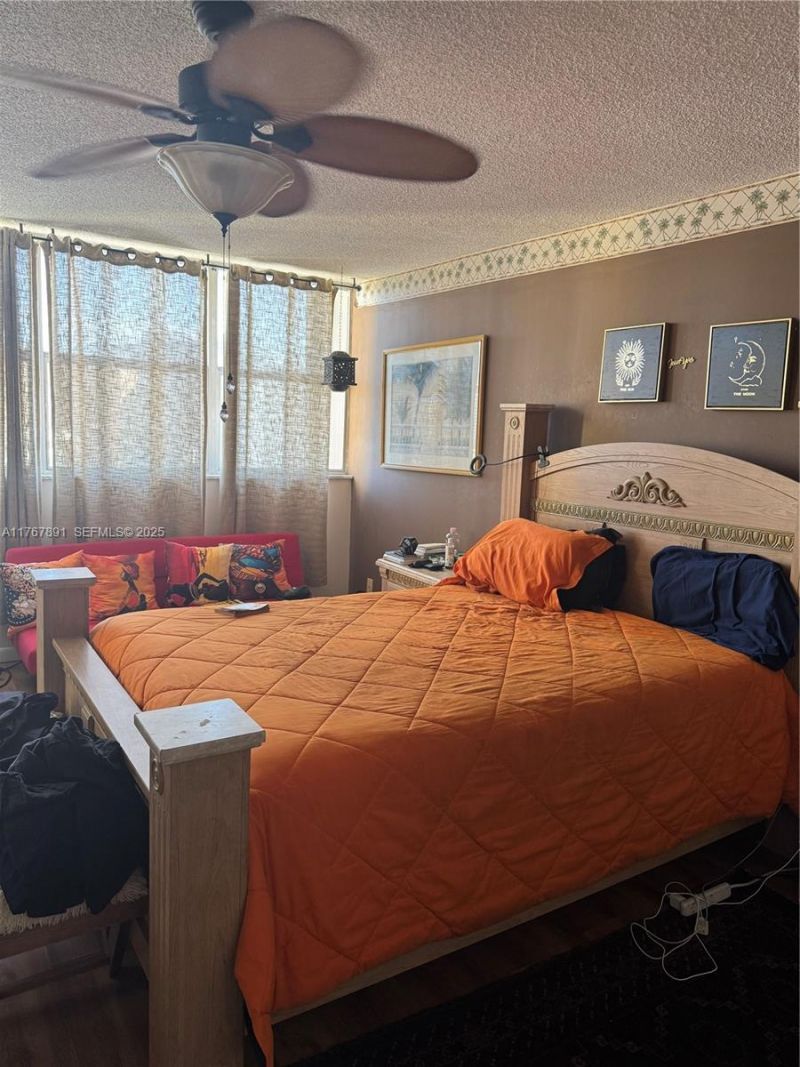 100 Golden Isles Dr, Unit 1014, Hallandale Beach, FL 33009 Photo