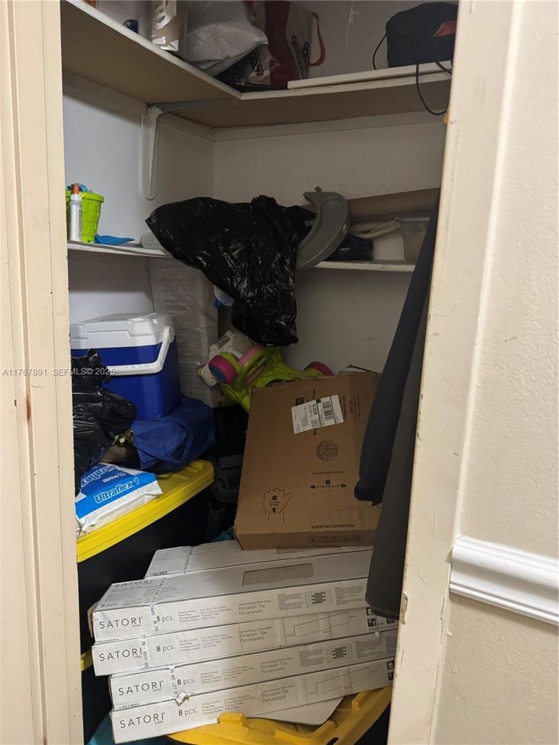 100 Golden Isles Dr, Unit 1014, Hallandale Beach, FL 33009 Photo