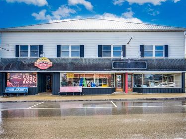 15 W Main St, Lexington, OH 44904