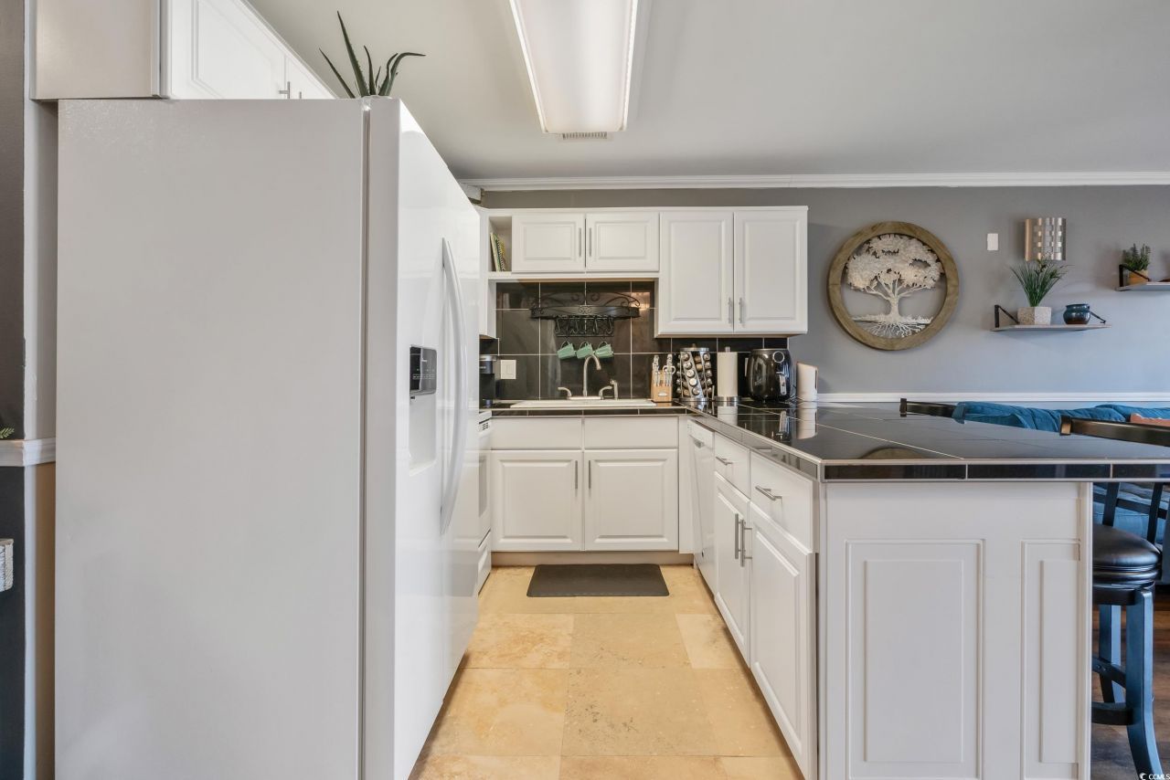 510 Fairwood Lakes Dr. Photo 8