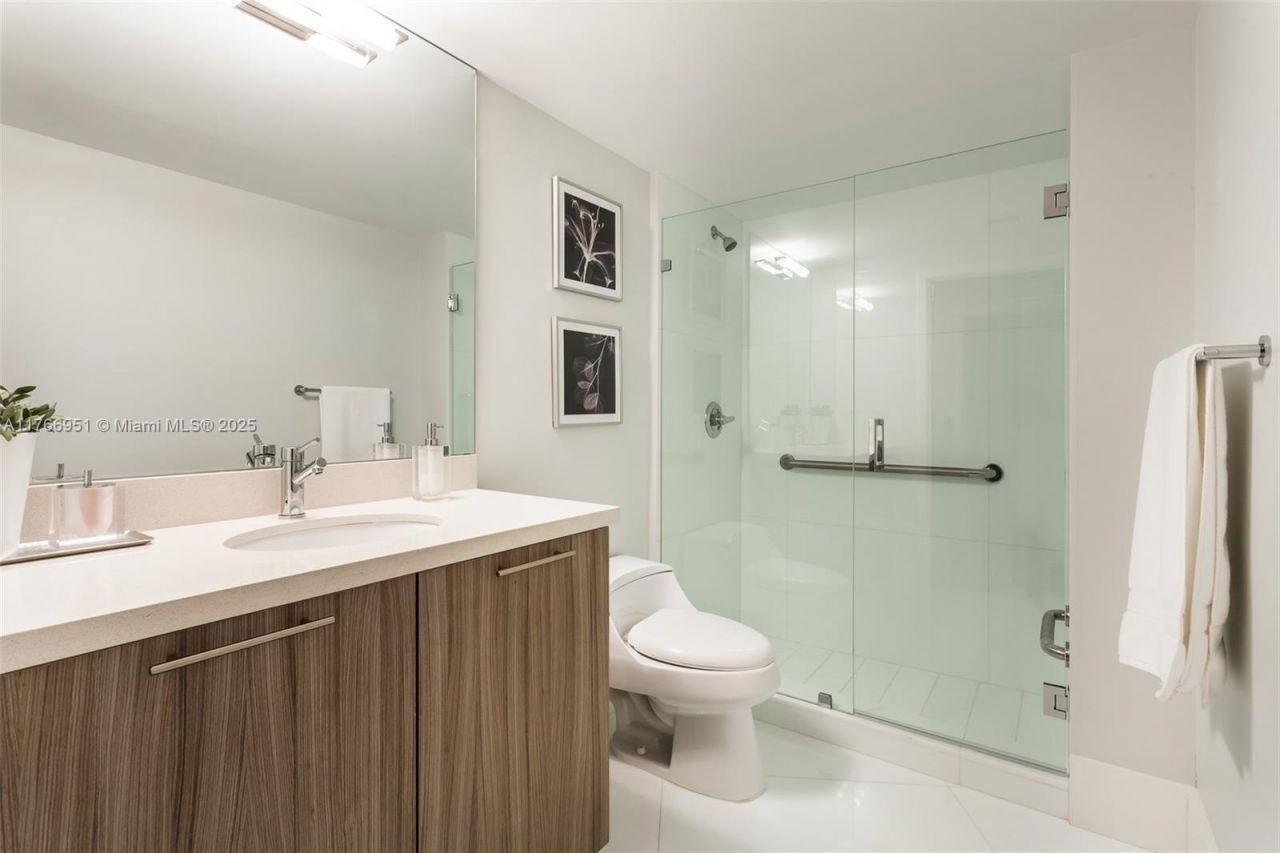 6700 Indian Creek Dr, Unit 1402, Miami Beach, FL 33141 Photo