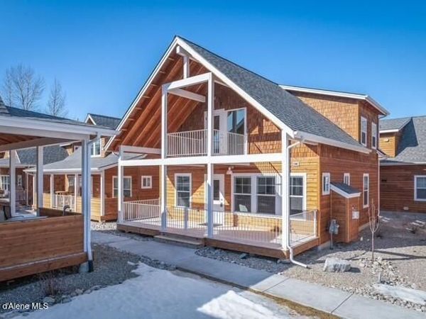 34 Hitchcock Dr, Dover, ID 83825