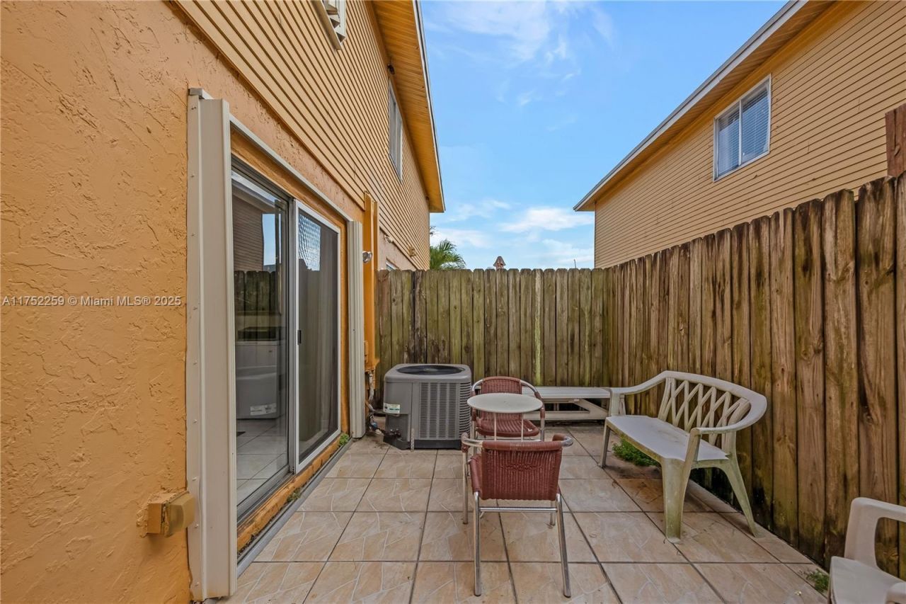 265 NE 12th Ave, Unit 265, Homestead, FL 33030 Photo