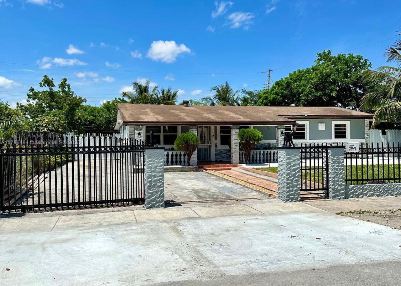 2941 NW 173rd Ter, Miami Gardens, FL 33056 Photo