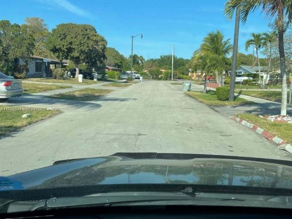 691 NW 20th Ct, Pompano Beach, FL 33060