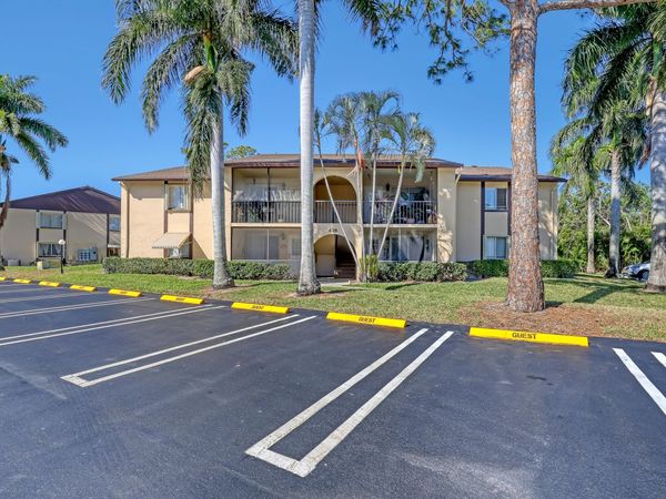 436 Pine Glen Lane, Unit C-2, Greenacres, FL 33463
