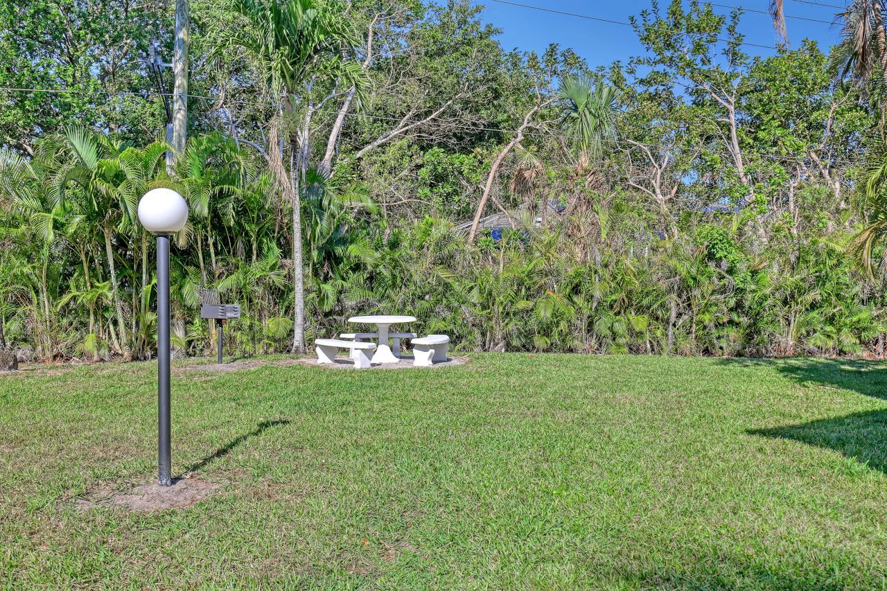 436 Pine Glen Lane, Unit C-2, Greenacres, FL 33463 Photo