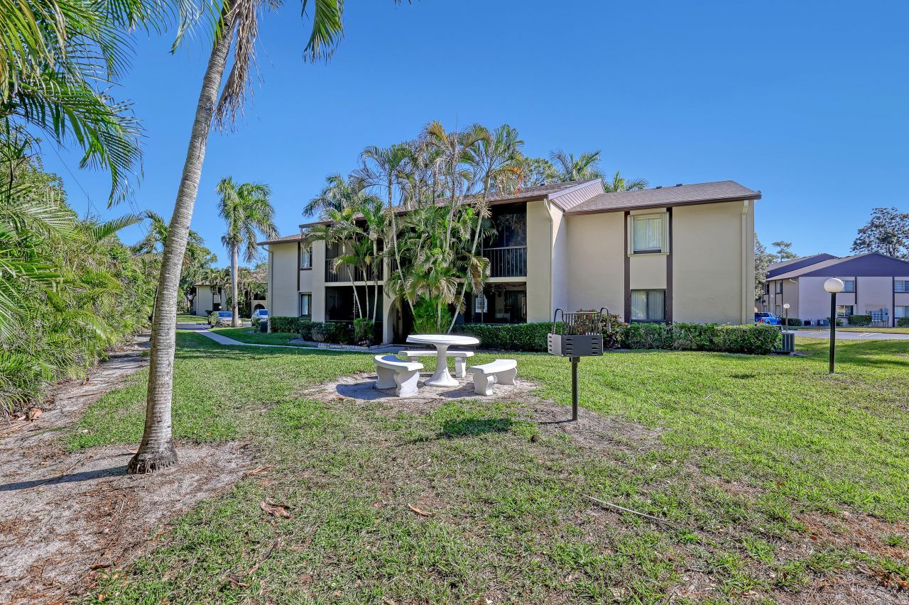 436 Pine Glen Lane, Unit C-2, Greenacres, FL 33463 Photo