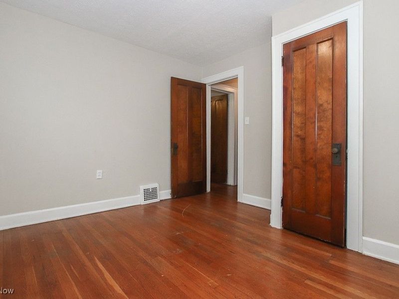 3780 Lowell Road, Cleveland Heights, OH 44121 Photo 12