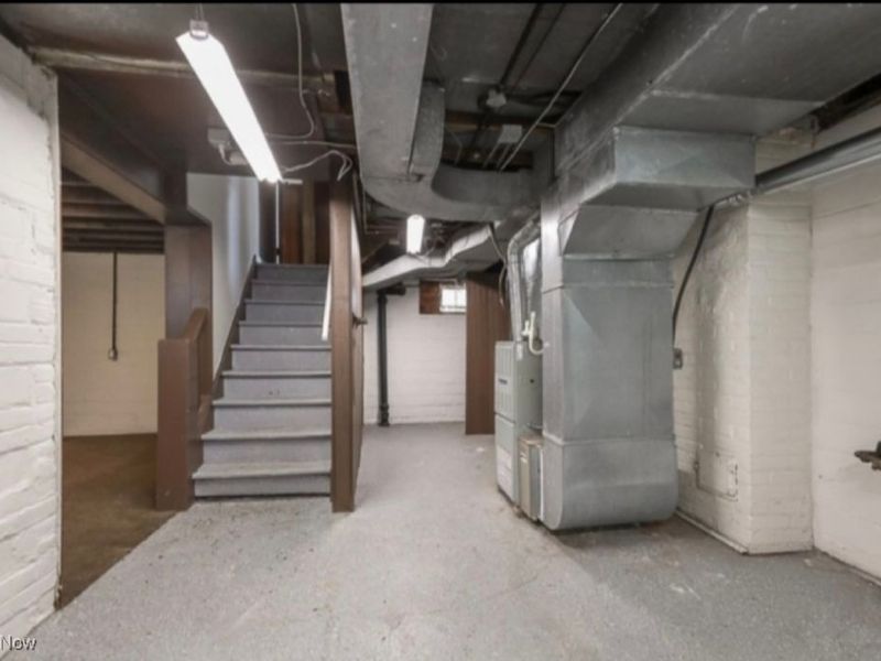 144 E 208th Street, Euclid, OH 44123 Photo 13