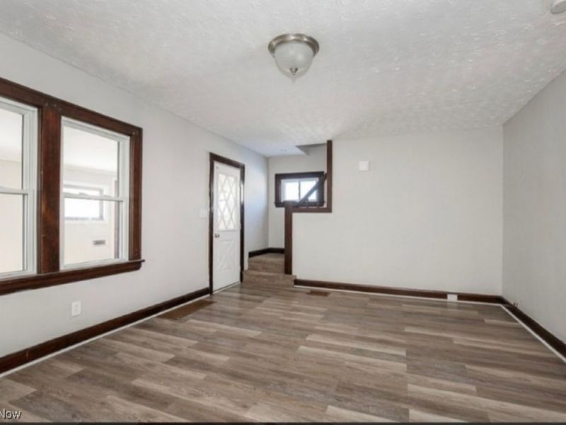 733 High Street, Bedford, OH 44146 Photo 4