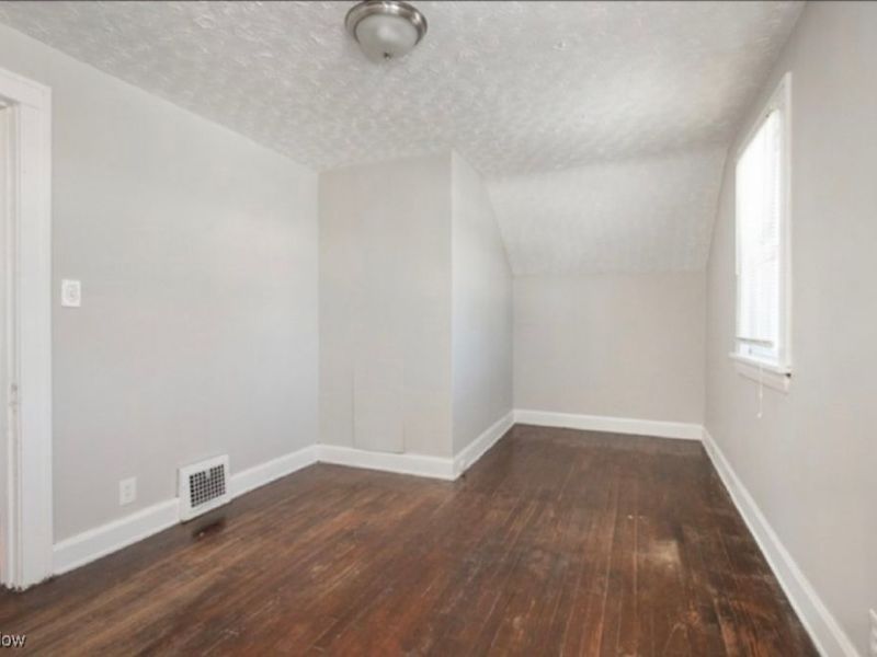 733 High Street, Bedford, OH 44146 Photo 9