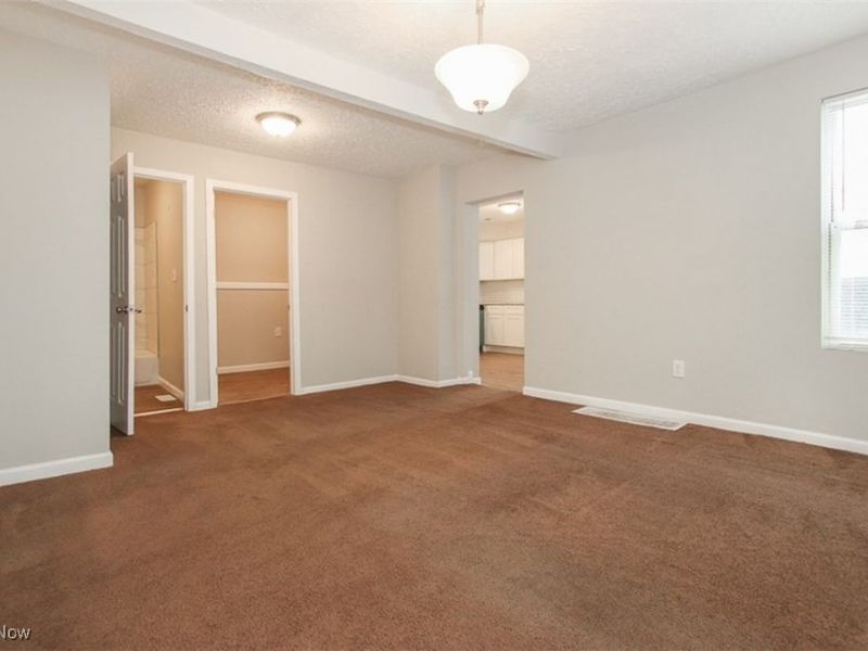 2177 W 31st Street, Cleveland, OH 44113 Photo 10