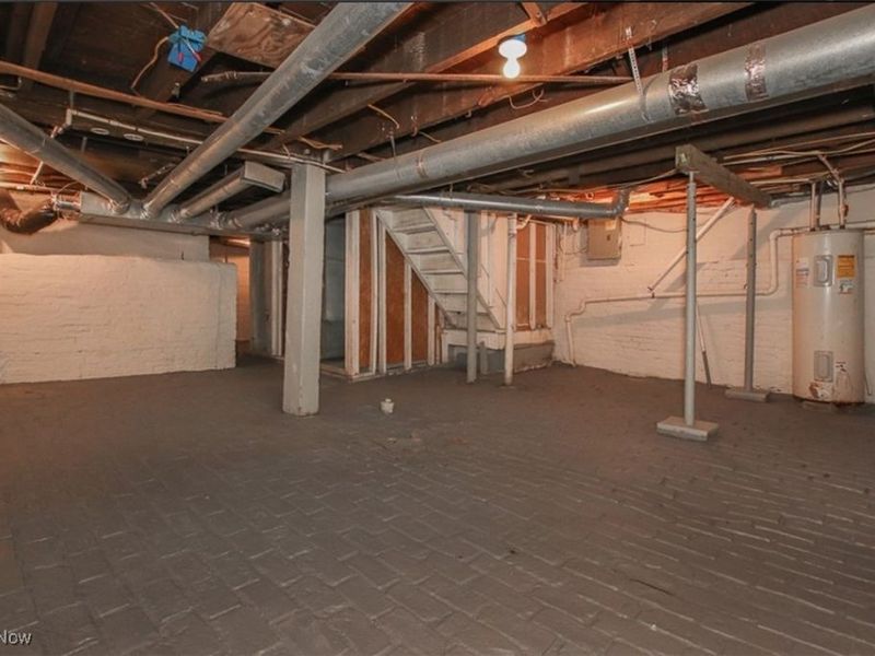 2177 W 31st Street, Cleveland, OH 44113 Photo 19