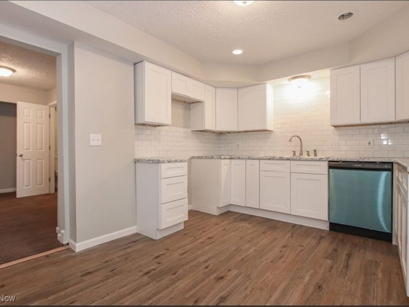 2177 W 31st Street, Cleveland, OH 44113 Photo 6