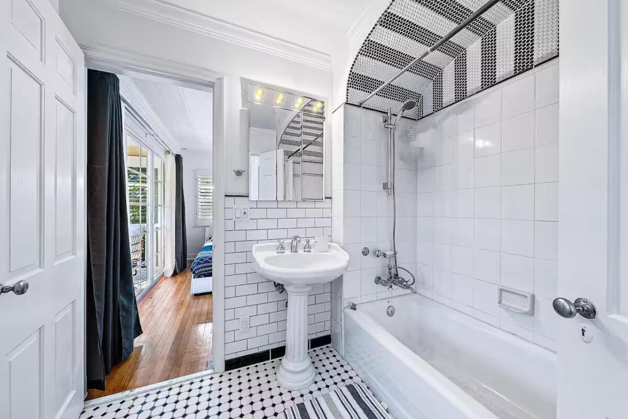 4110 Washington Road, West Palm Beach, FL 33405 Photo