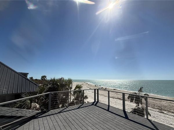 484 Gulf Bend DR, CAPTIVA, FL 33924