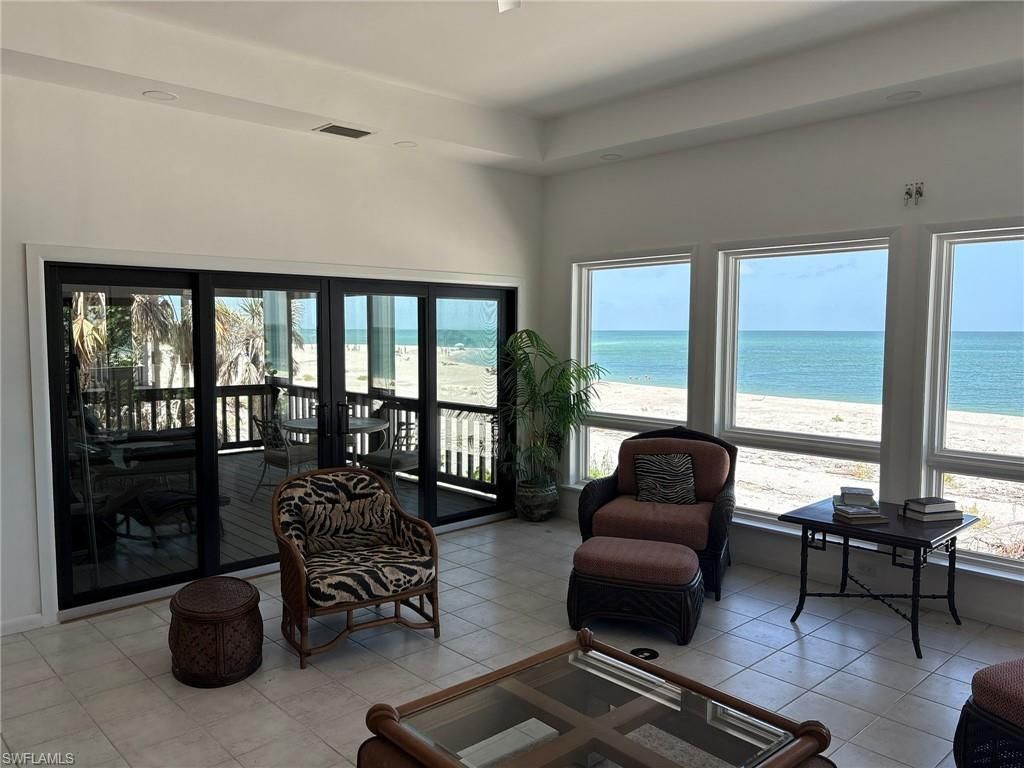 484 Gulf Bend Dr, Captiva, FL 33924 Photo