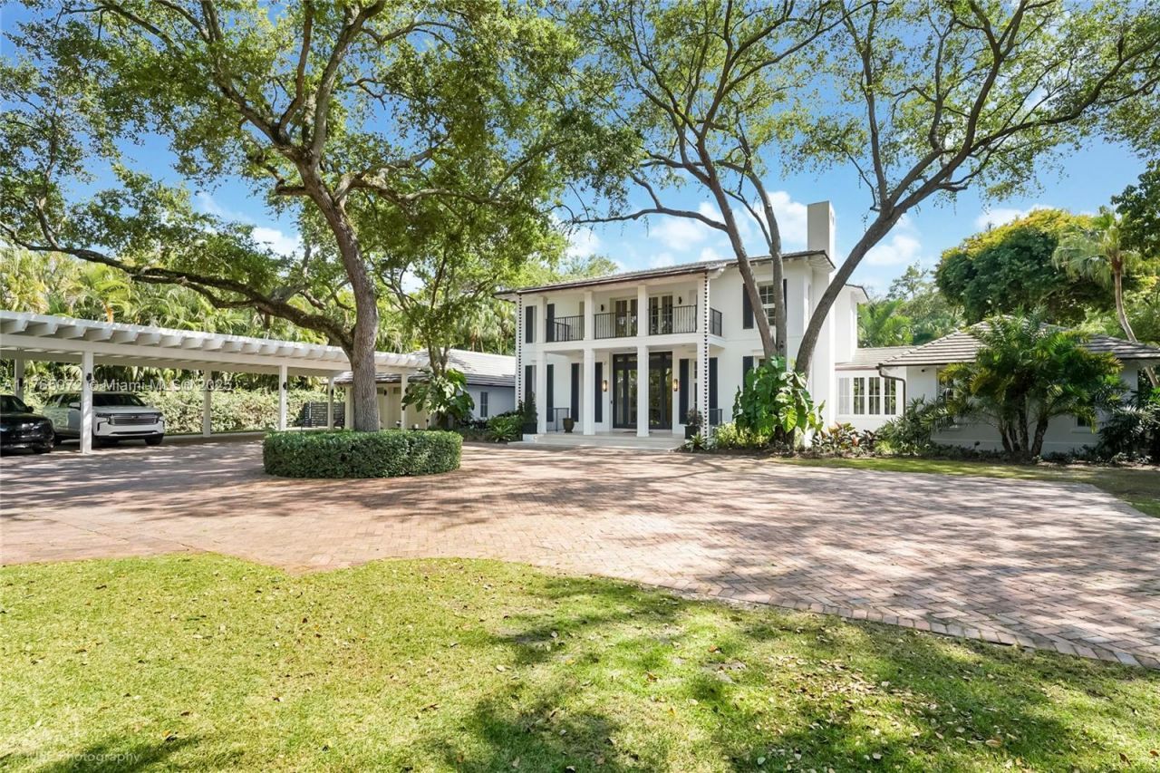 4550 Sunset Dr, Coral Gables, FL 33143 Photo