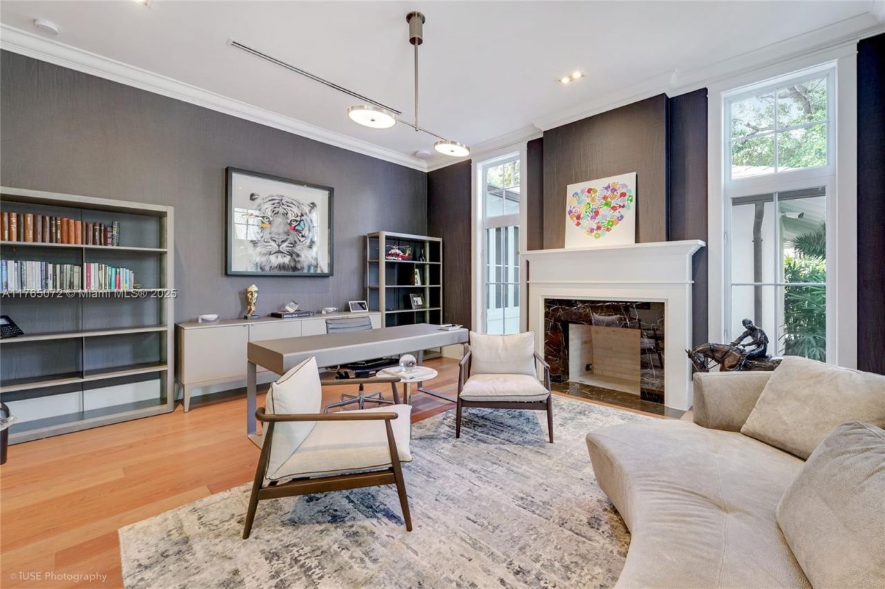 4550 Sunset Dr, Coral Gables, FL 33143 Photo