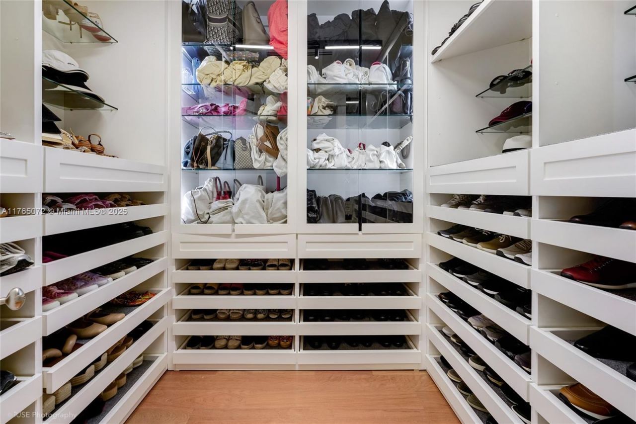 4550 Sunset Dr, Coral Gables, FL 33143 Photo