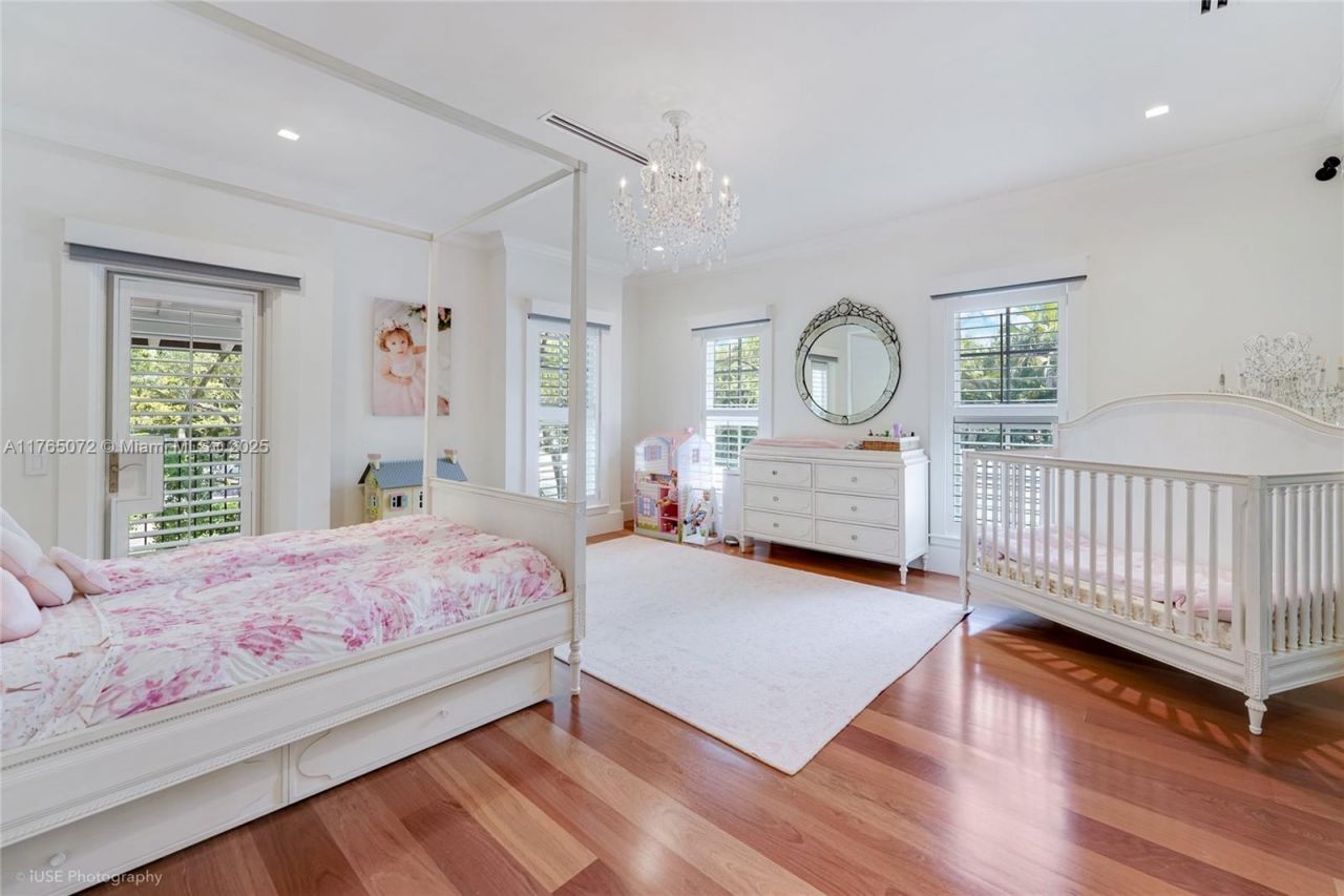 4550 Sunset Dr, Coral Gables, FL 33143 Photo